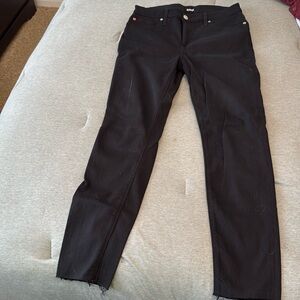 Hudson Size 28 Black
HUD0558